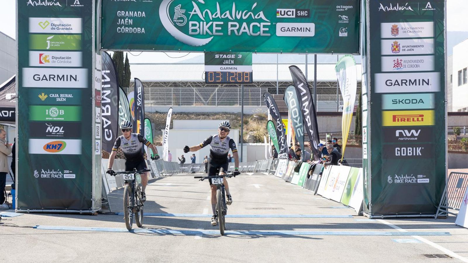En imágenes: la Andalucía Bike Race llega a Jaén en su tercera etapa
