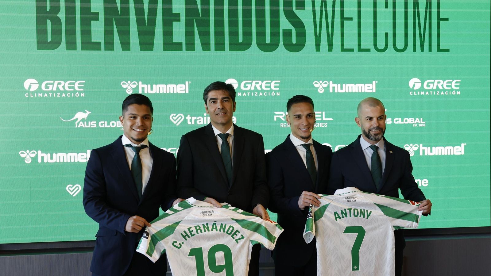 Antony y Cucho Hernández, presentados como nuevos jugadores del Betis en el último mercado de invierno.