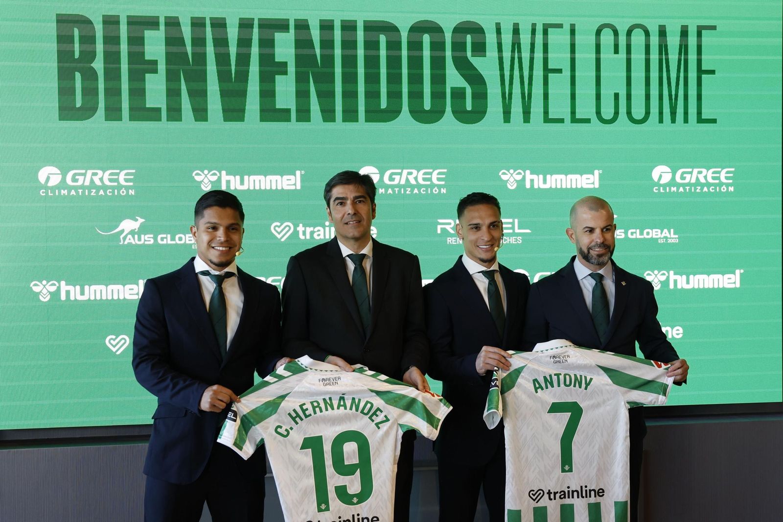 Antony y Cucho Hernández, presentados como nuevos jugadores del Betis en el último mercado de invierno.