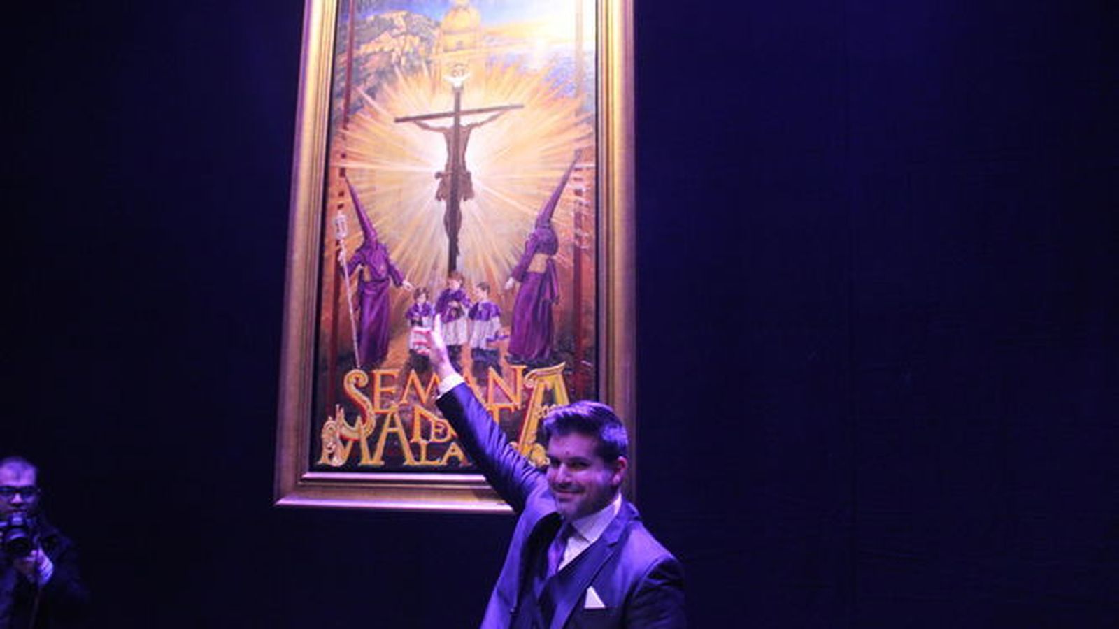 José María Ruiz Montes presenta el cartel de la Semana Santa 2018.