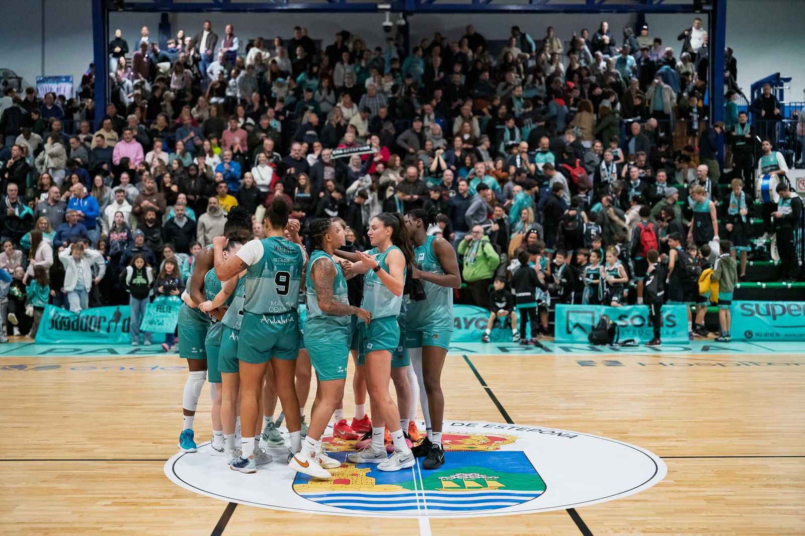 CAB Estepona-Baxi Ferrol: Partido redondo para hacer vibrar al Pineda