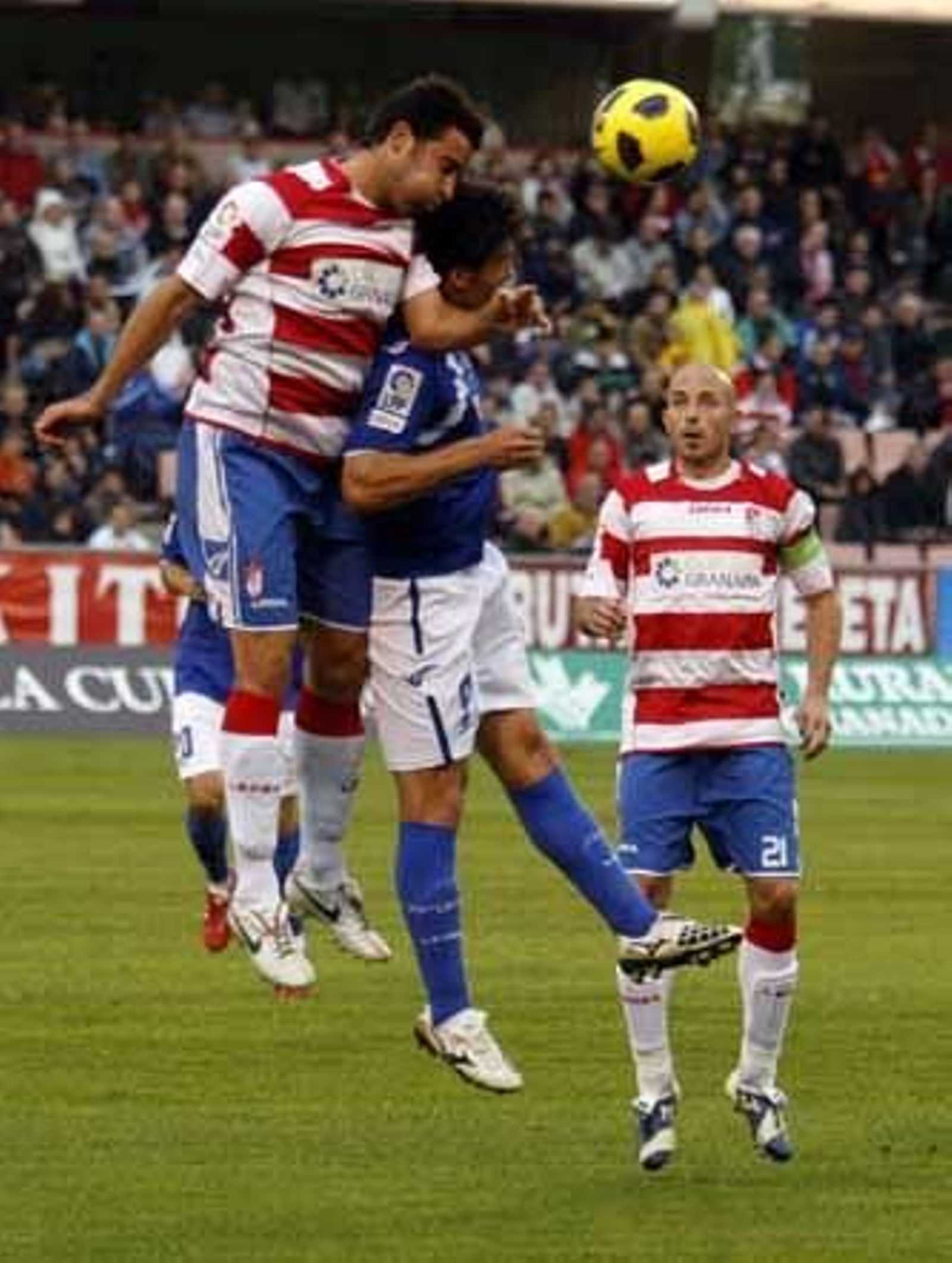 El Granada vence al Xerez en casa con un indiscutible 5-0

Foto: Pepe Villoslada