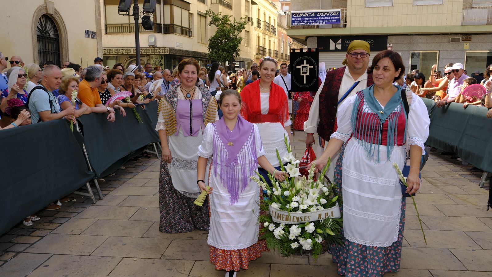 La ofrenda a la Virgen del Mar en imágenes