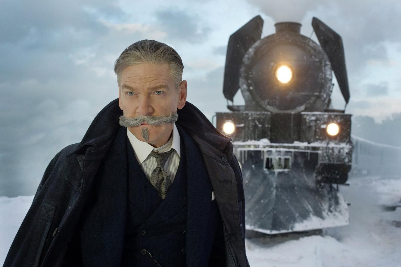 Kenneth Branagh, en una imagen de la película que él mismo dirige. Kenneth Branagh, en una imagen de la película que él mismo dirige.