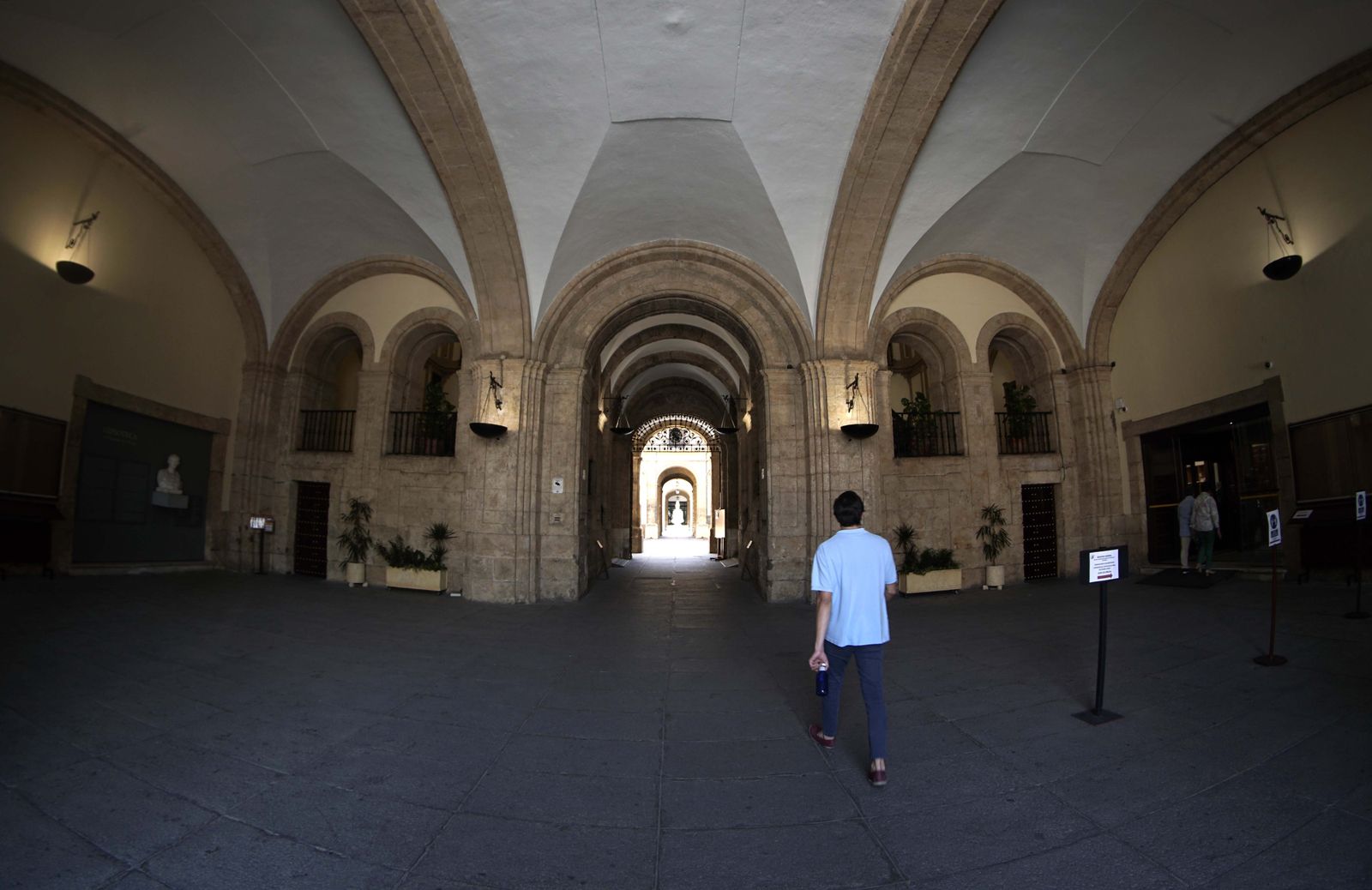 Rectorado de la US, donde  presencia de alumnos ha sido mínima este curso.