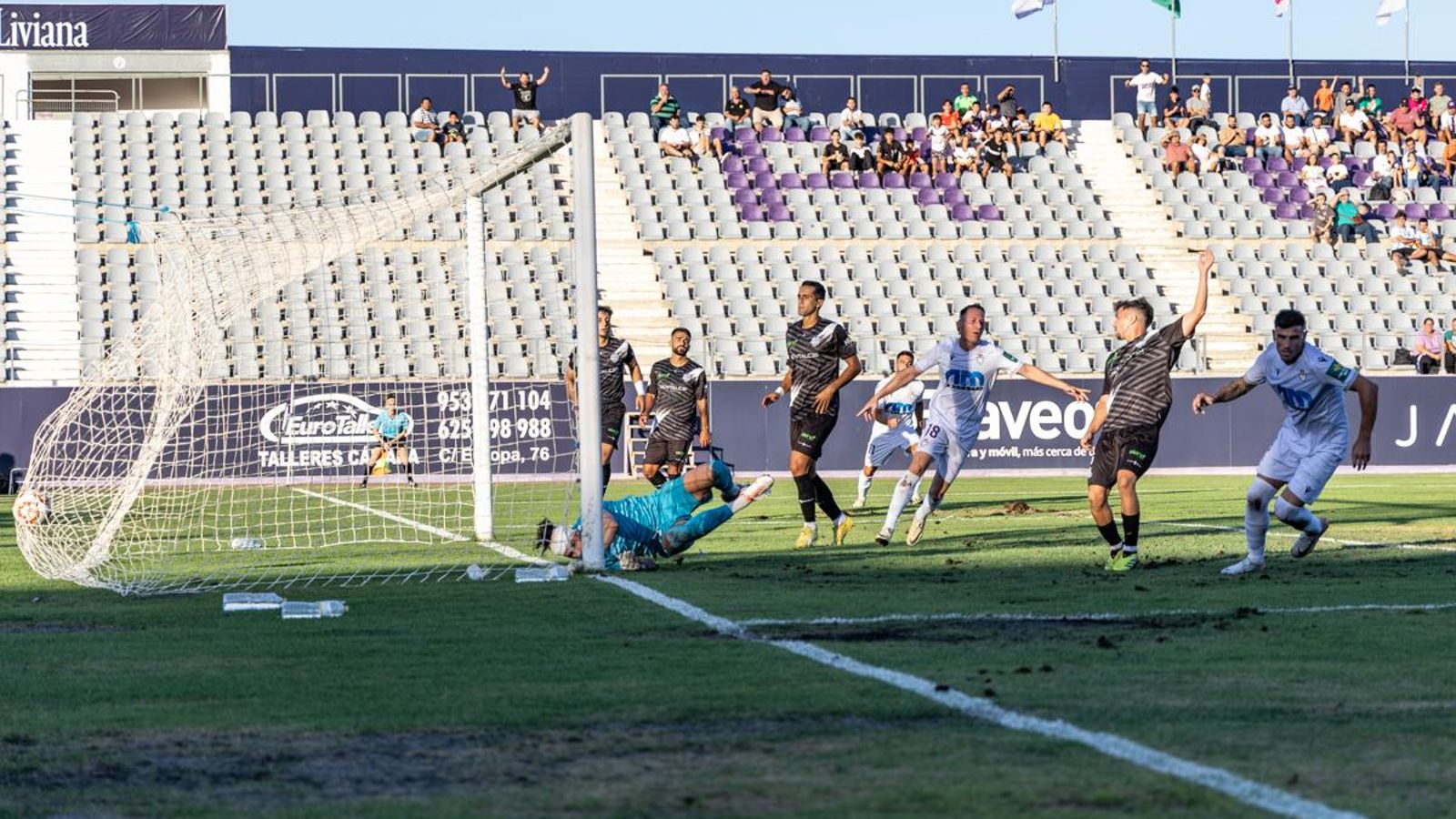 Fernando, tras remachar a la red el 1-0.