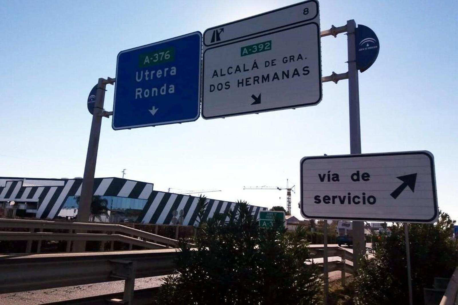 La salida 8 de la autovía de Utrera a la A-392, que quedará cortada el lunes 18.