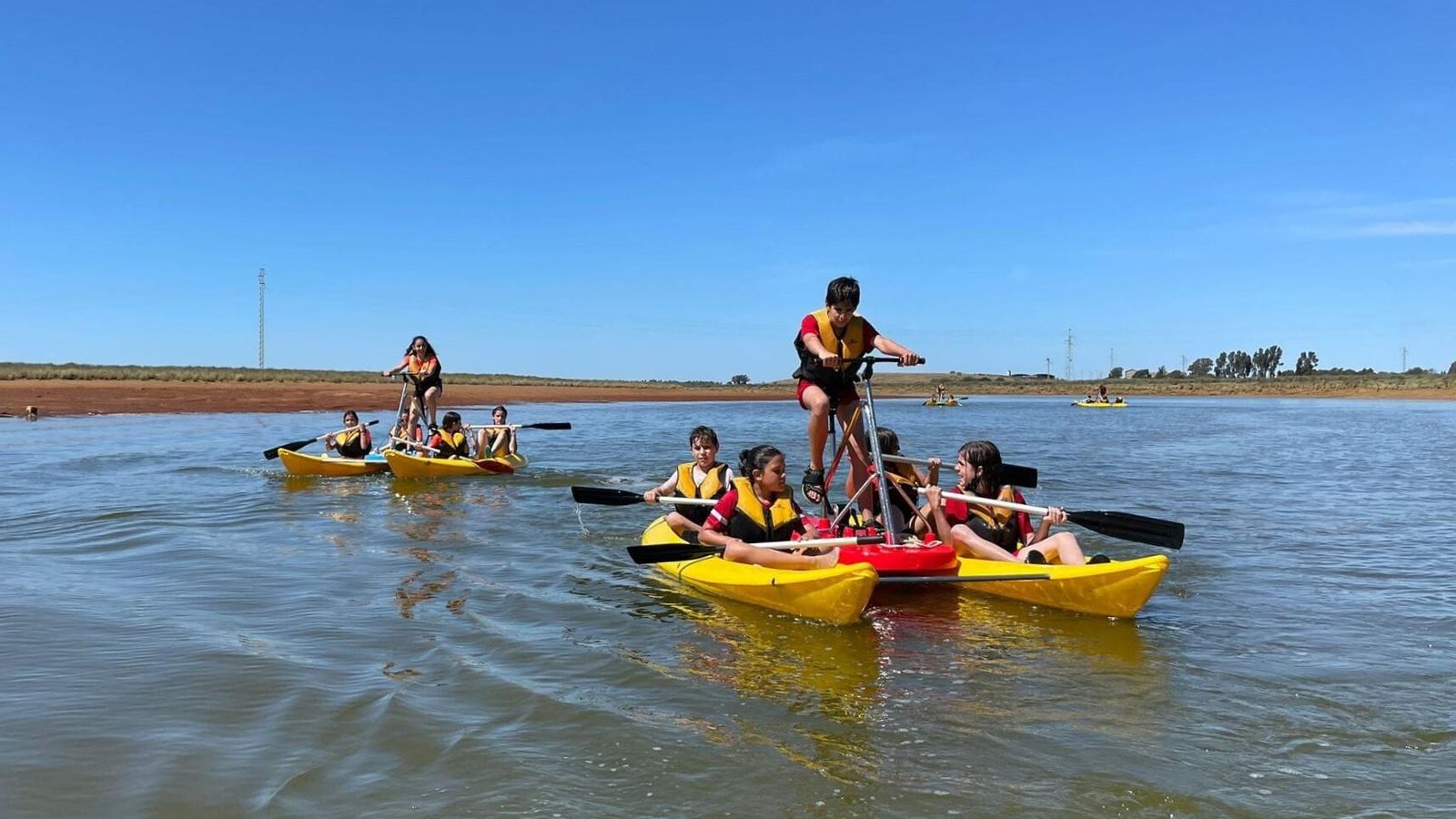 Bicicletas acuáticas.