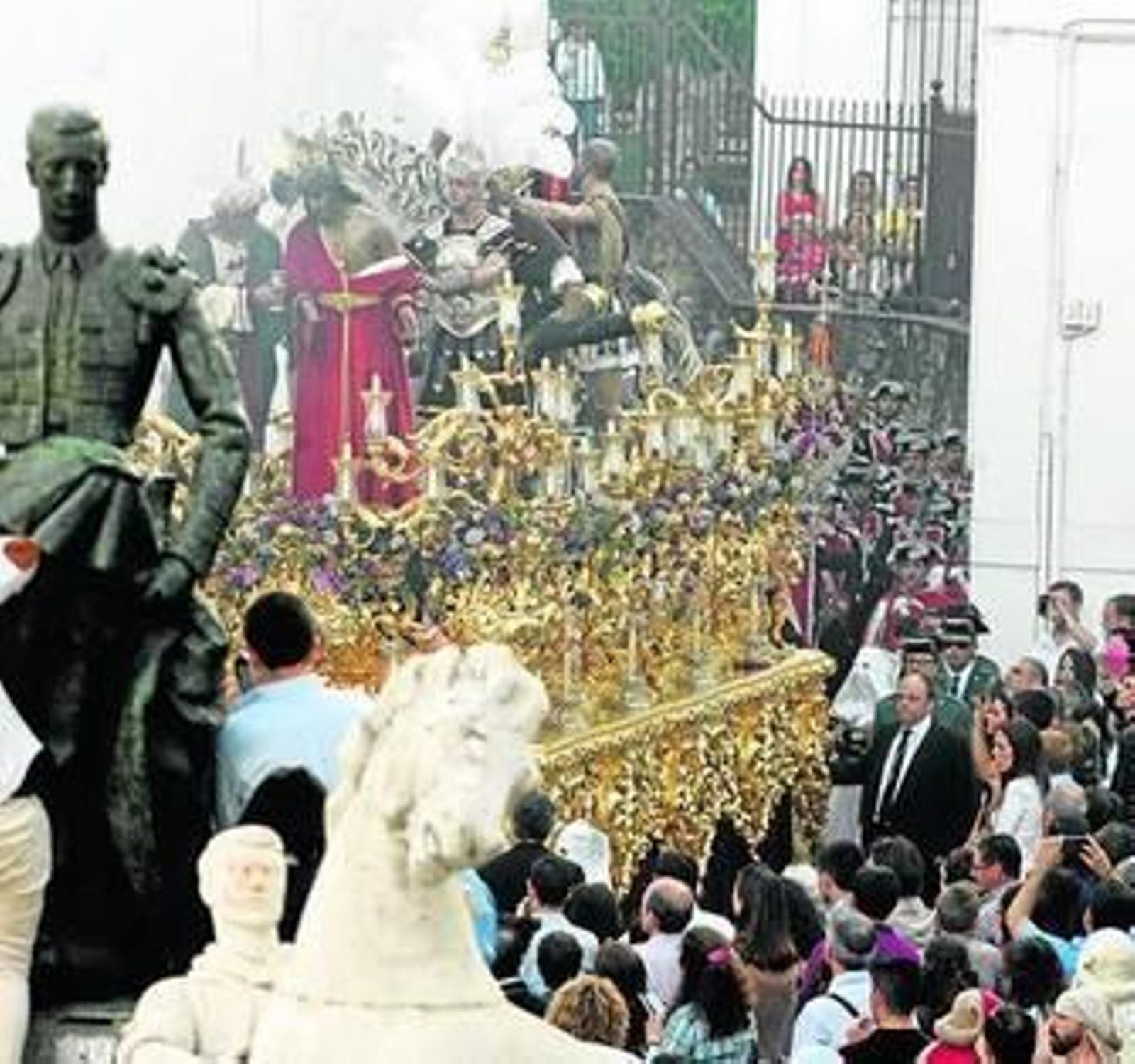 Humildad y Paciencia, a su paso por Santa Marina.