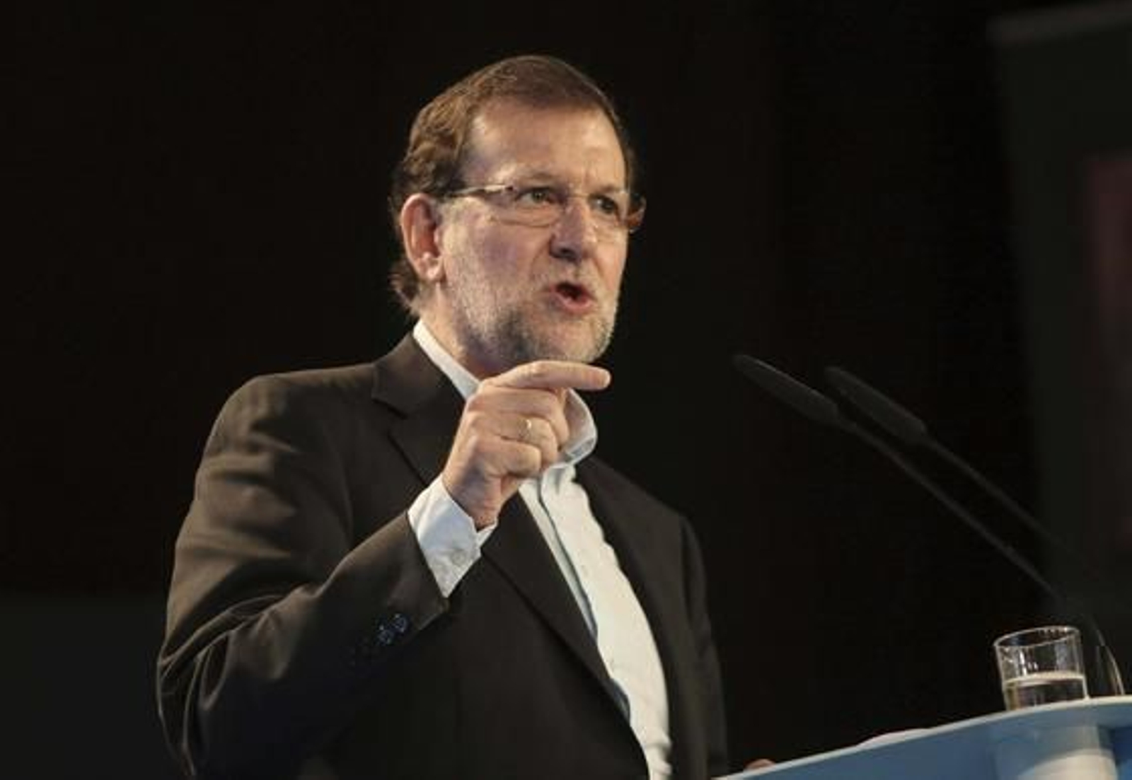 Rajoy defiende las repatriaciones de los misioneros con ébola