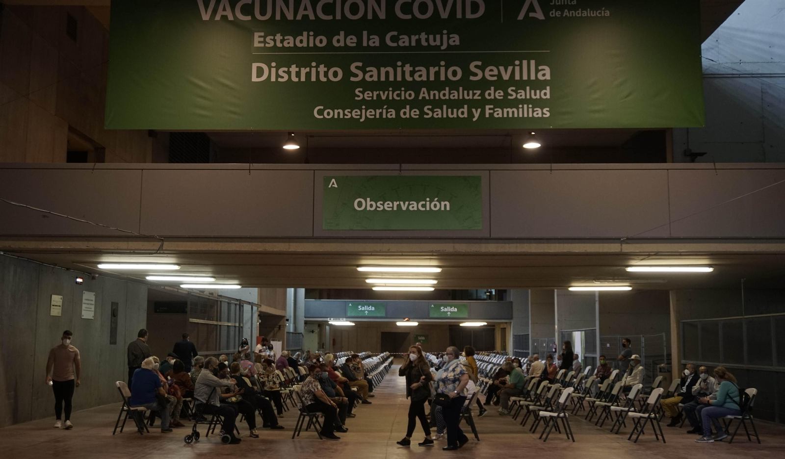 Las instalaciones del Estadio de la Cartuja, convertidas en centro de vacunación masiva.