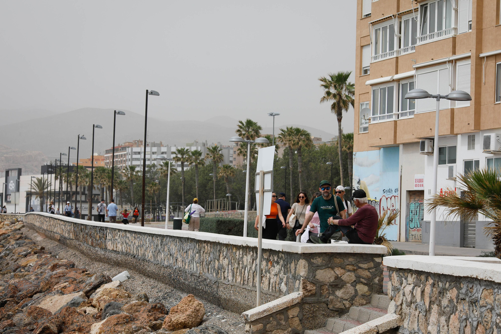 La calima de Almería en imágenes