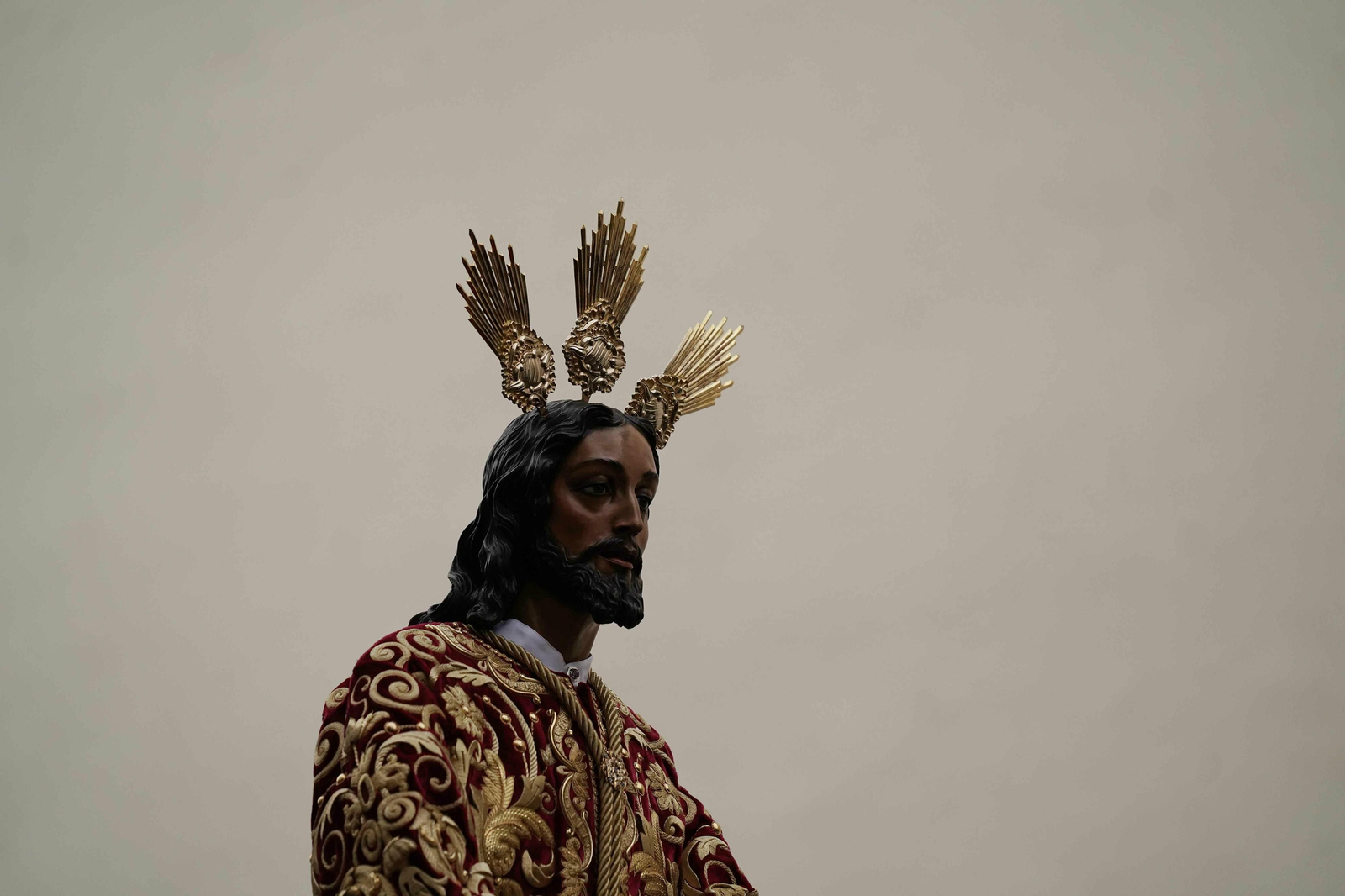 El Vía Crucis de las Cofradías 2020, en fotos