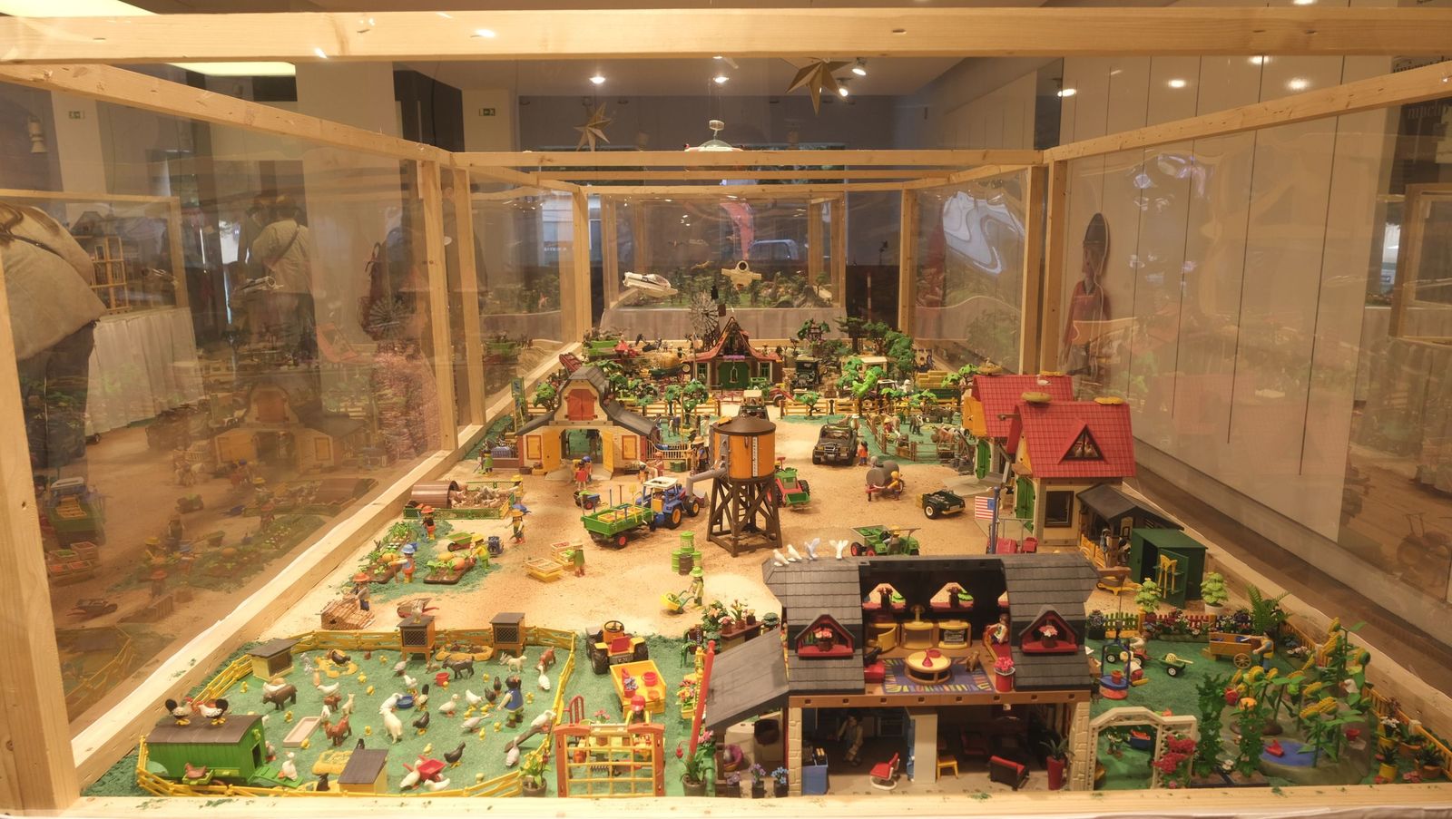 Exposición de Clicks de Playmobil contra el cáncer infantil, en fotos