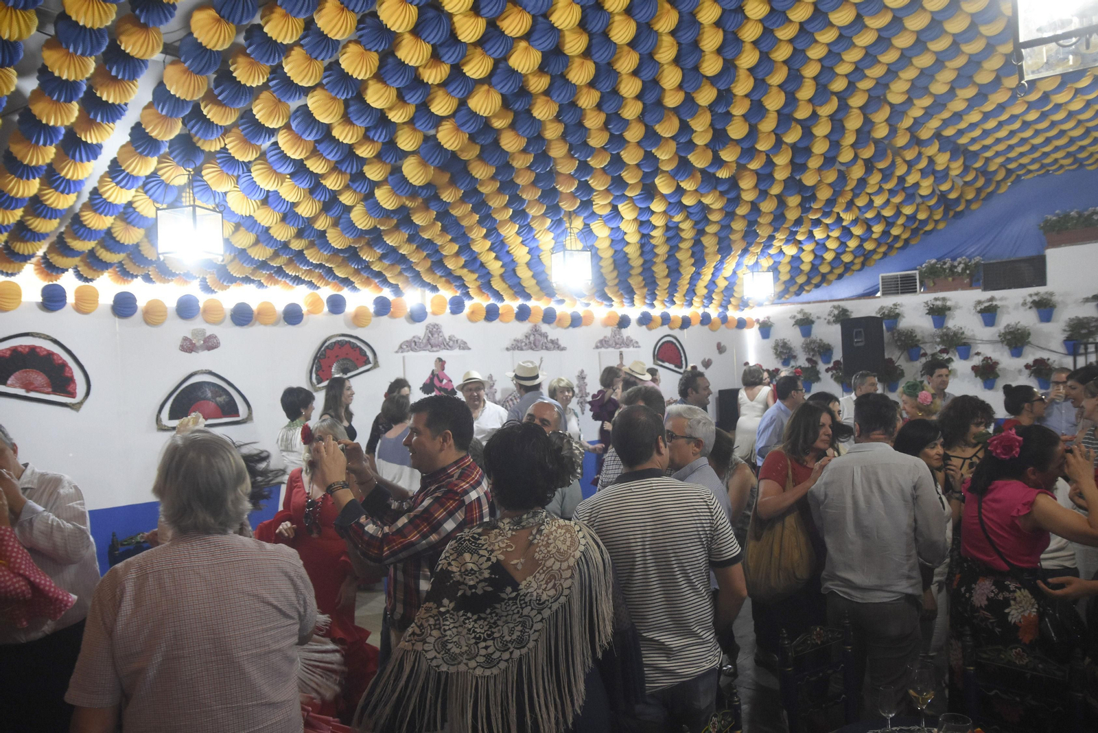 Caseta de la Asociación El Farolillo en la Feria de Nuestra Señora de la Salud.