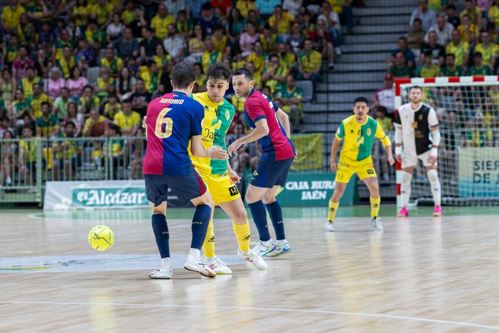 El triunfo del Barça ante el Jaén FS en el Olivo Arena