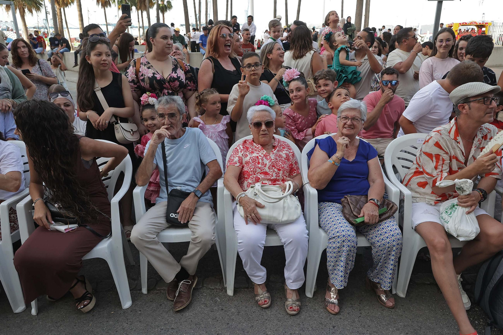 Búscate en las fotos de la cabalgata de la Feria Real de Algeciras 2025