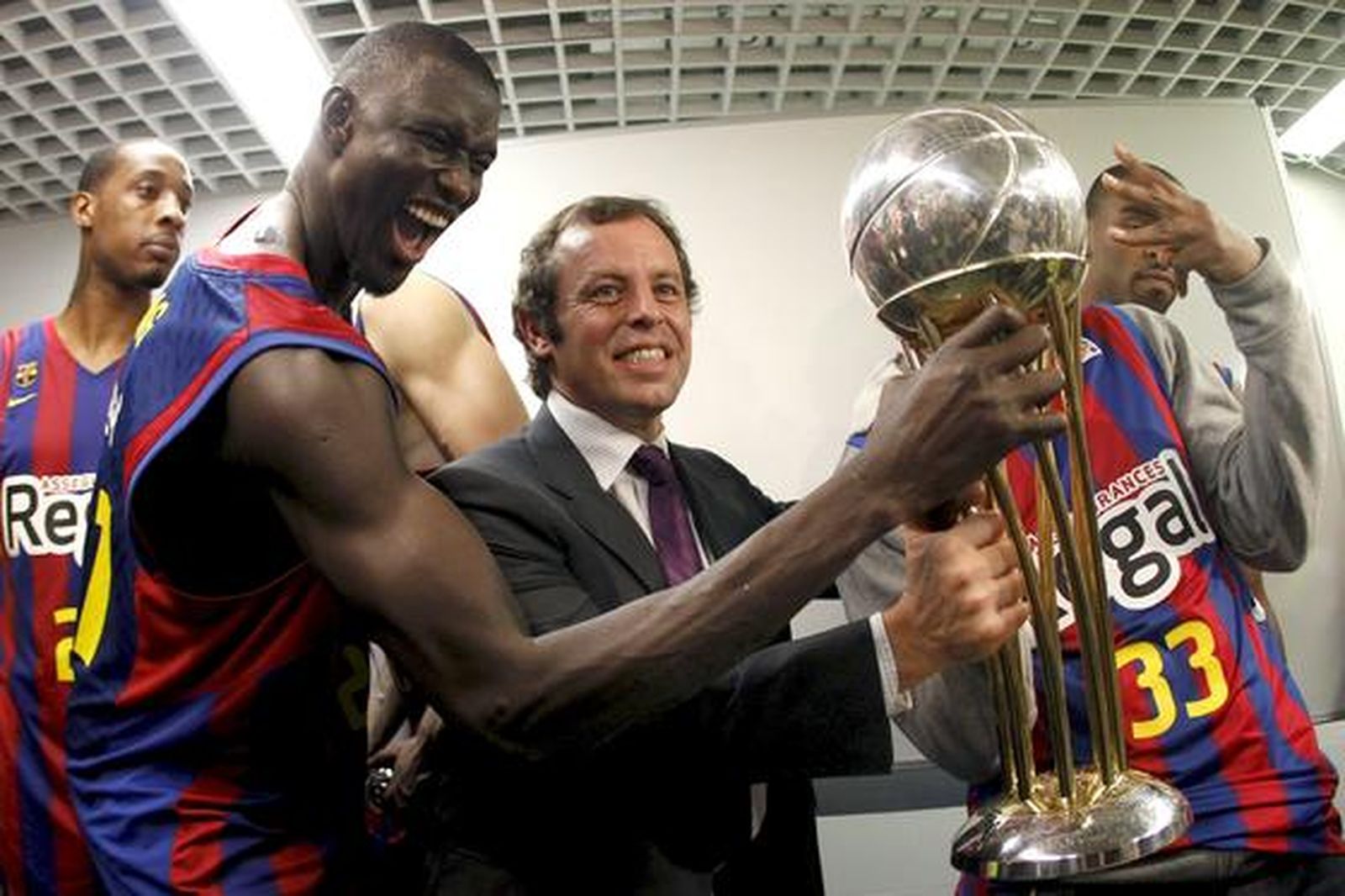 El Barcelona vence en la final de la Copa del Rey ante el Real Madrid por segundo año consecutivo  (68-60). / EFEEl Barcelona vence en la final de la Copa del Rey ante el Real Madrid por segundo año consecutivo  (68-60). / EFE