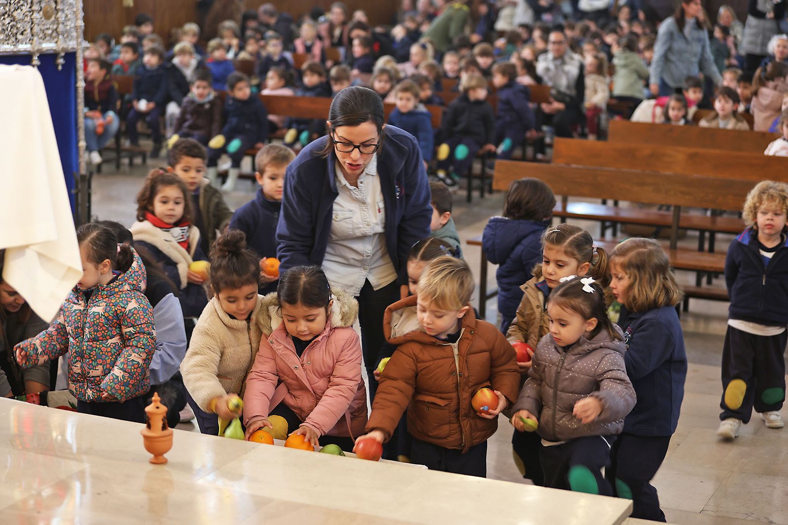 Imágenes de la visita de los niños del colegio Maristas a San Sebastián