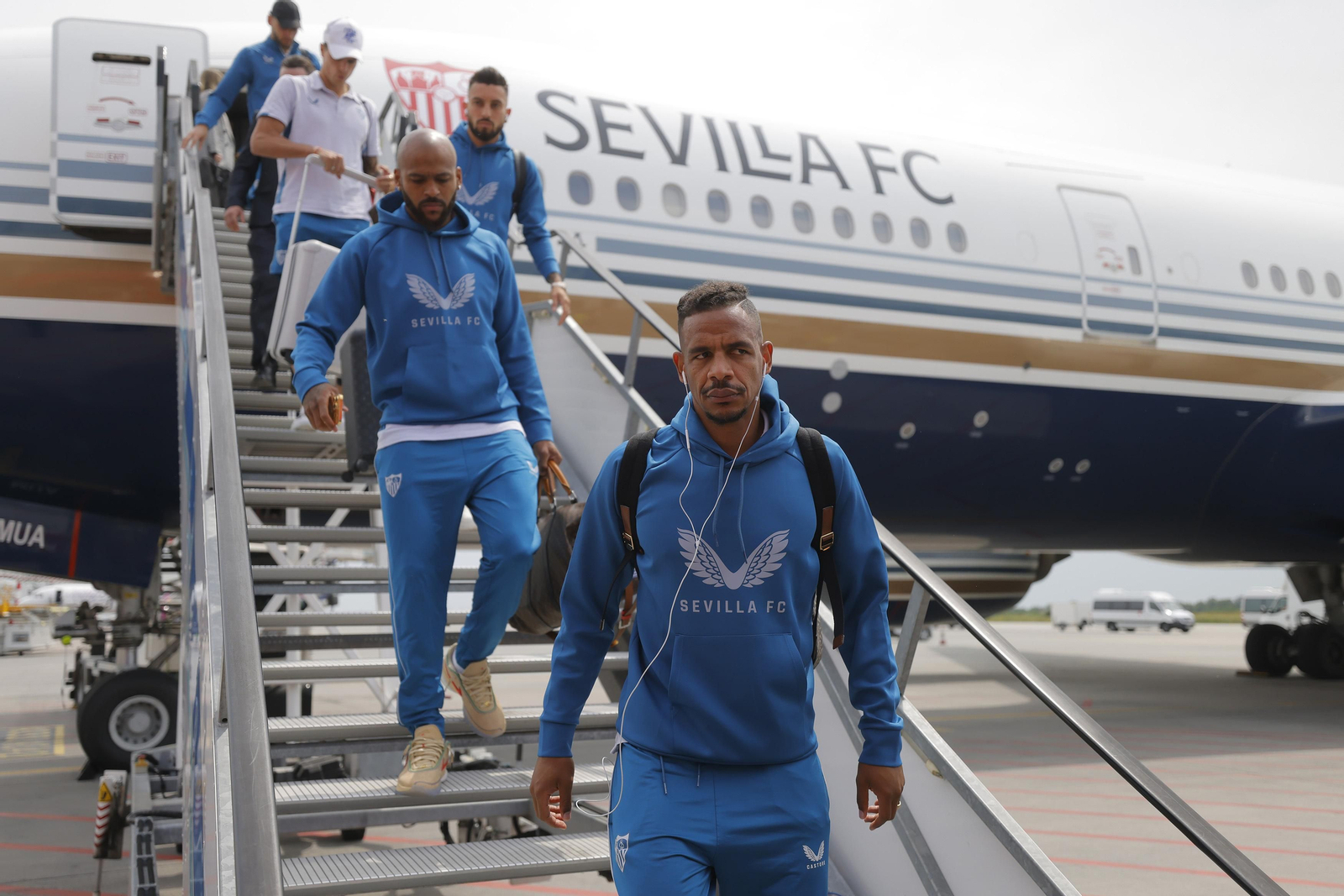 La llegada del Sevilla FC a Budapest, en imágenes