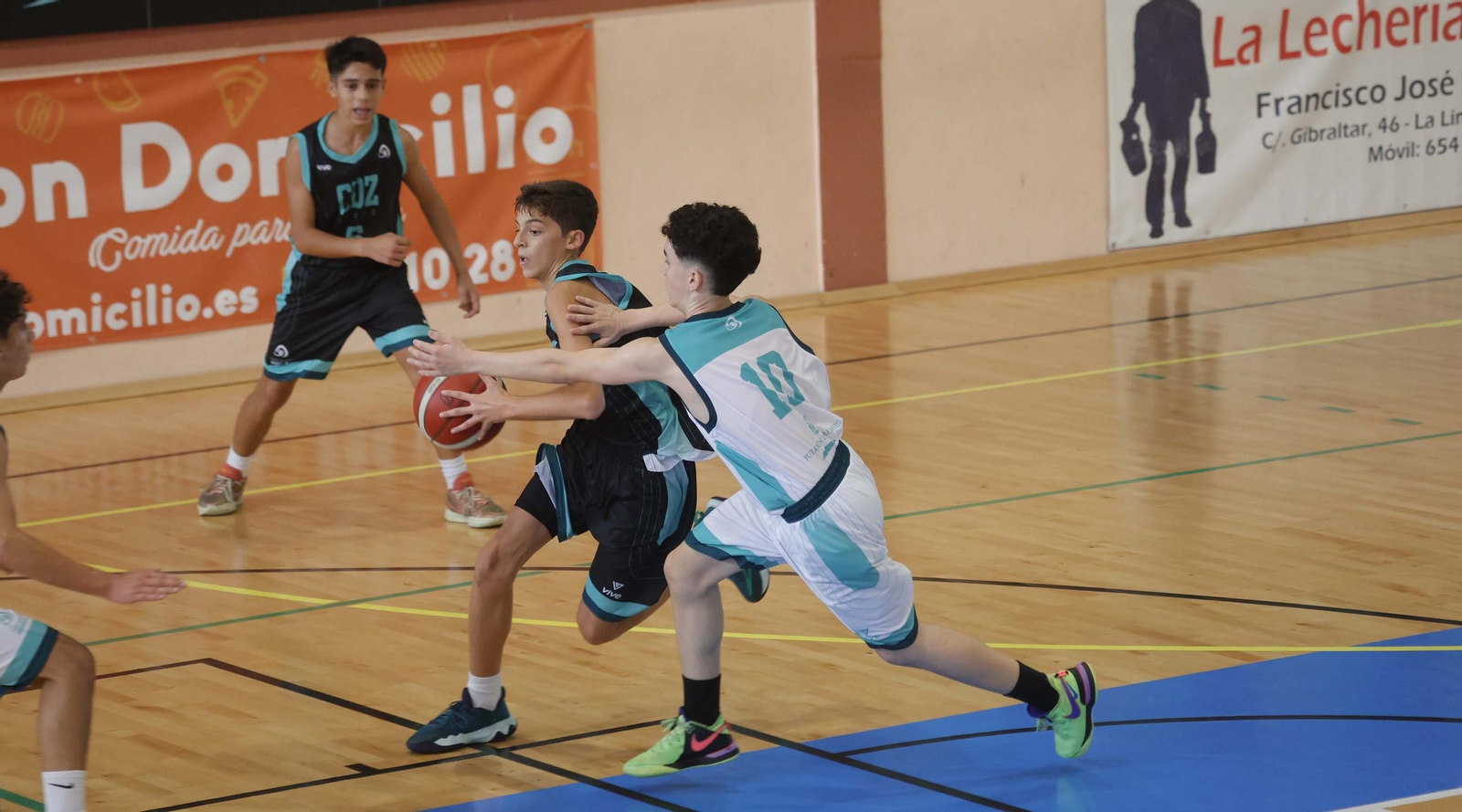 Las fotos de la segunda jornada del Campeonato de Andalucía infantil masculino de baloncesto, en La Línea