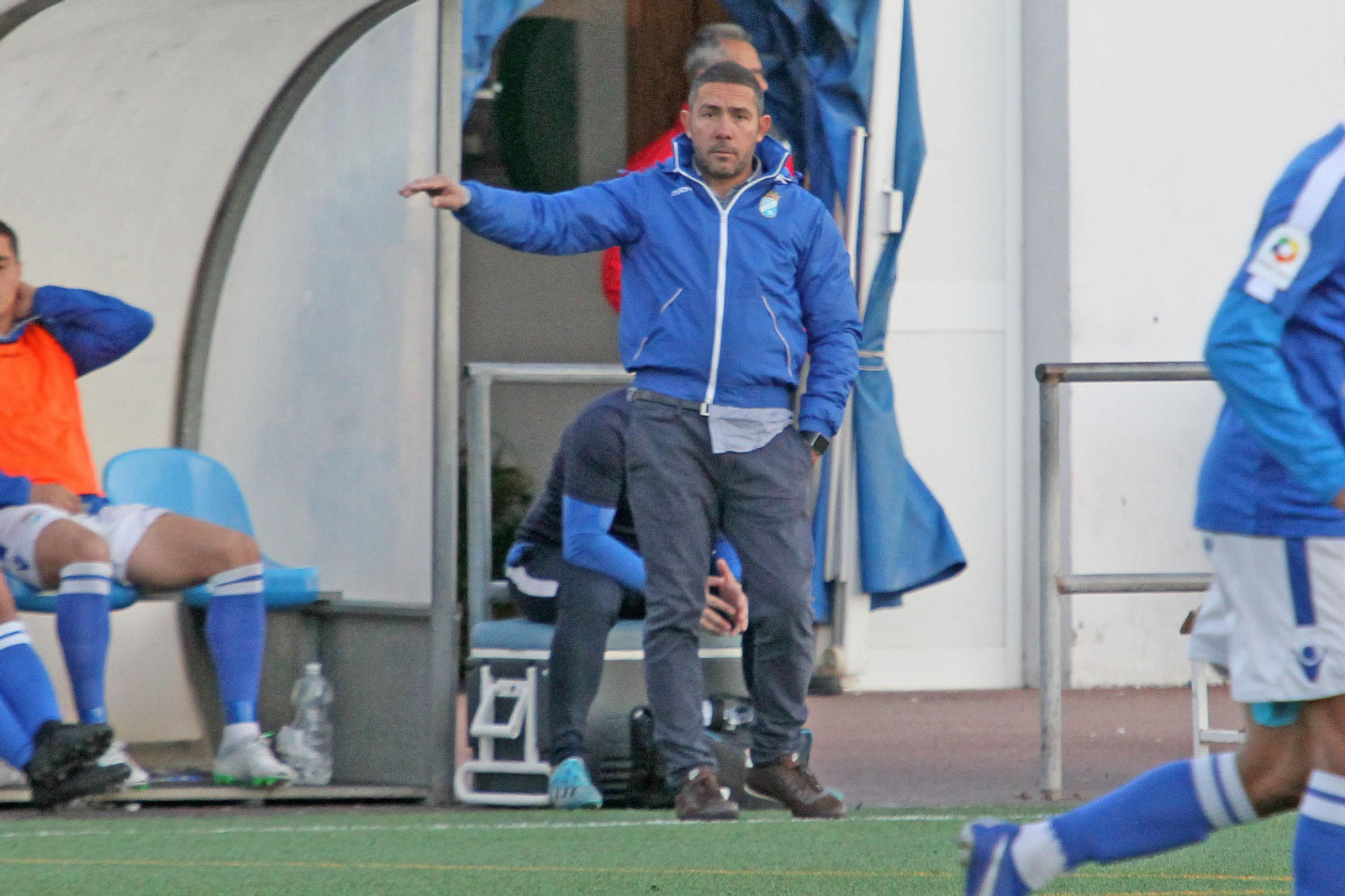 Juan Carlos, técnico azulino, se muestra optimista tras golear al Arcos.