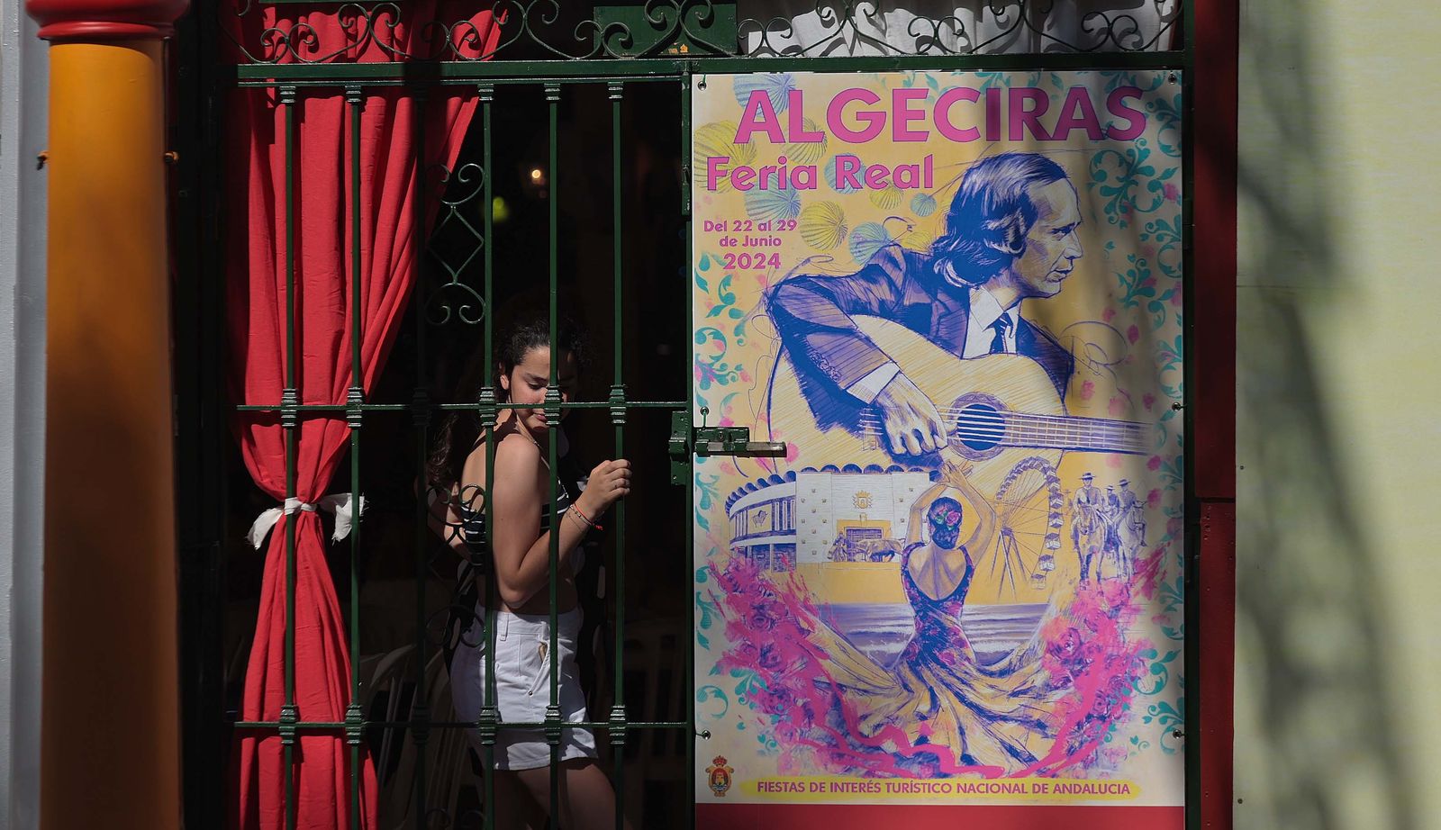 Fotos del Domingo por Sevillanas en la Feria Real de Algeciras 2024