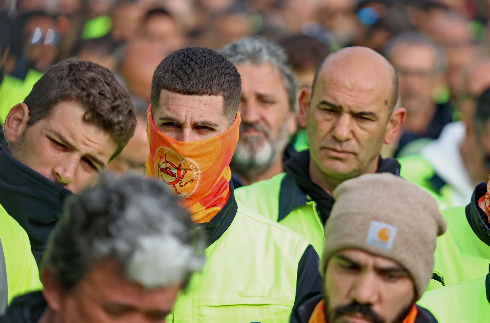 La asamblea informativa de los huelguistas de Acerinox, en imágenes