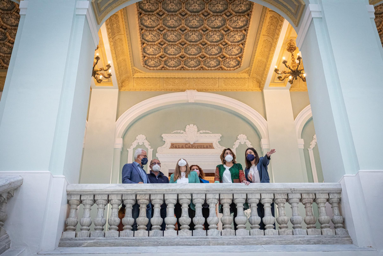 Imágenes de la visita de Susana Díaz al ayuntamiento de San Fernando