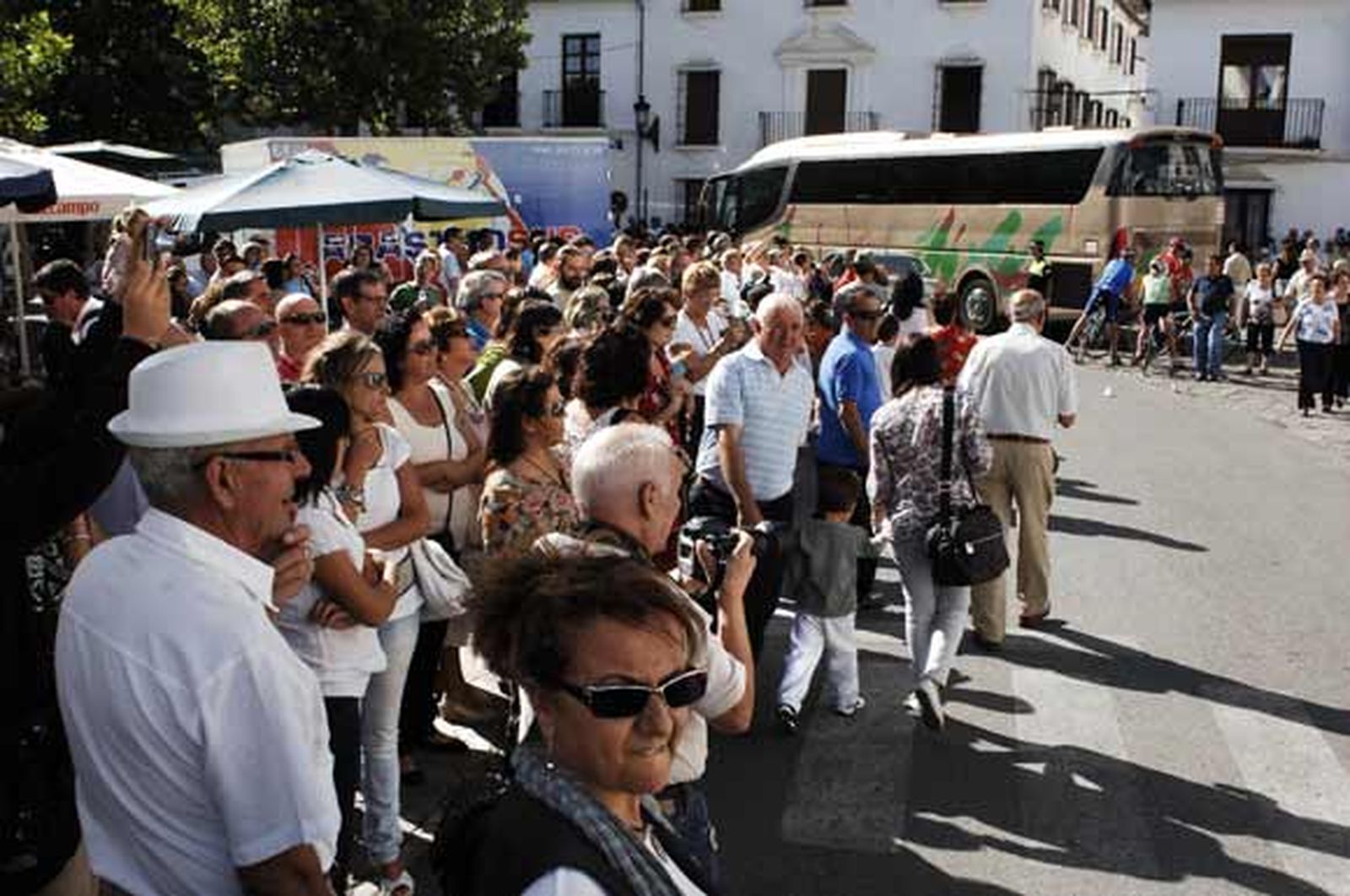 La recreación histórica en torno a la figura del Tempranillo logra abarrotar las calles del municipio serrano

Foto: Ramon Aguilar