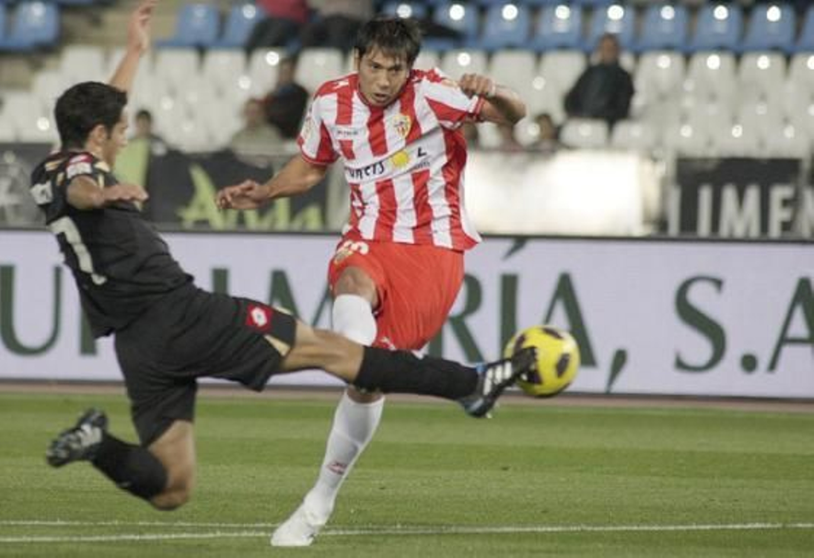El Almería más cerca de la semifinal.

Foto: Fran Leonardo