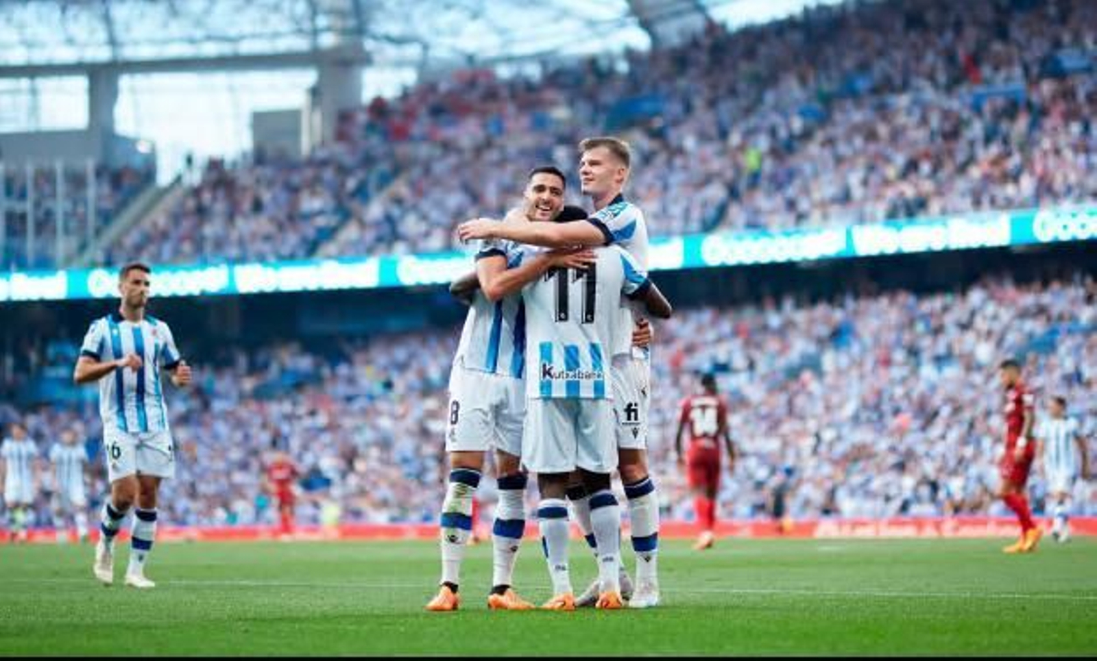 La Real Sociedad celebra un gol en el duelo de la pasada campaña.