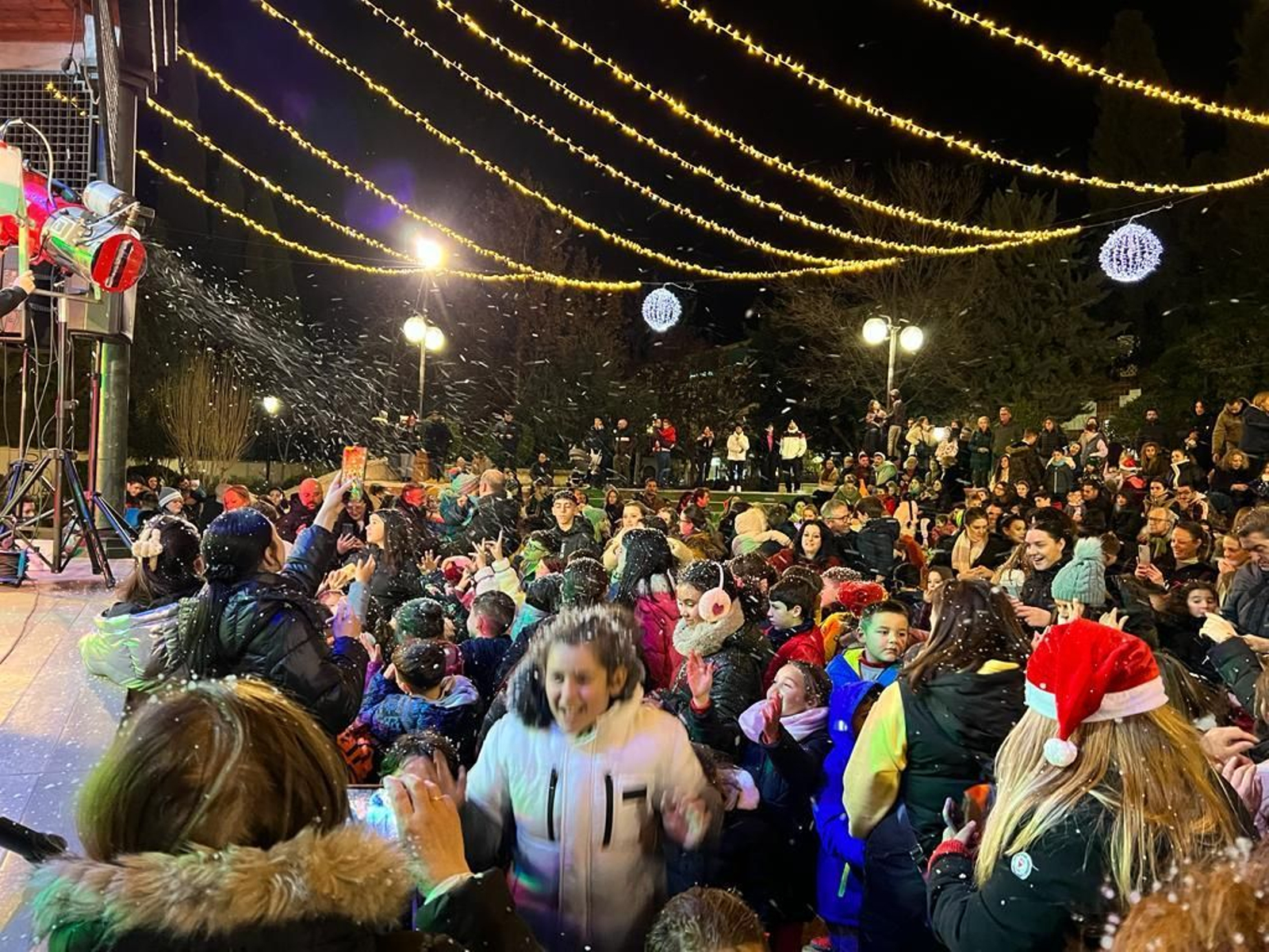 La Zubia también tendrá un mercadillo navideño y de artesanía, degustación de dulces, bailes para los mayores, hinchables
