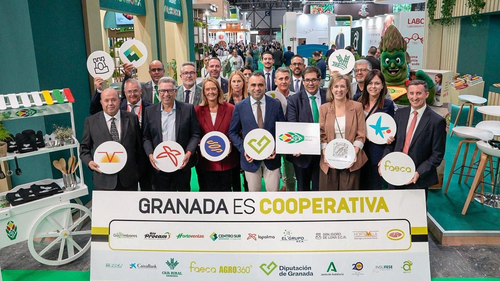 El presidente de la Diputación de Granada, Francis Rodríguez, respalda a las empresas granadinas en Fruit Attraction 2025