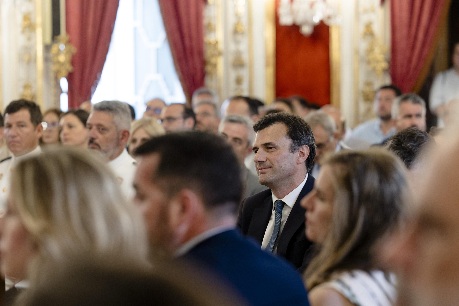 Las imágenes del pleno de investidura de la Diputación de Cádiz.