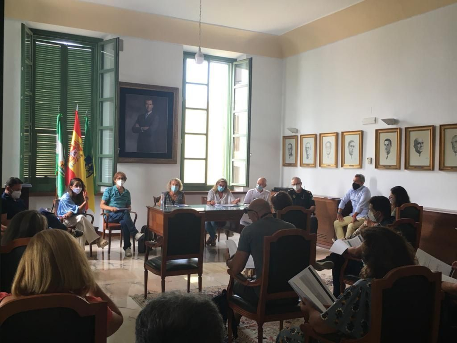 Una imagen de la reunión con los directores de los centros educativos portuenses.