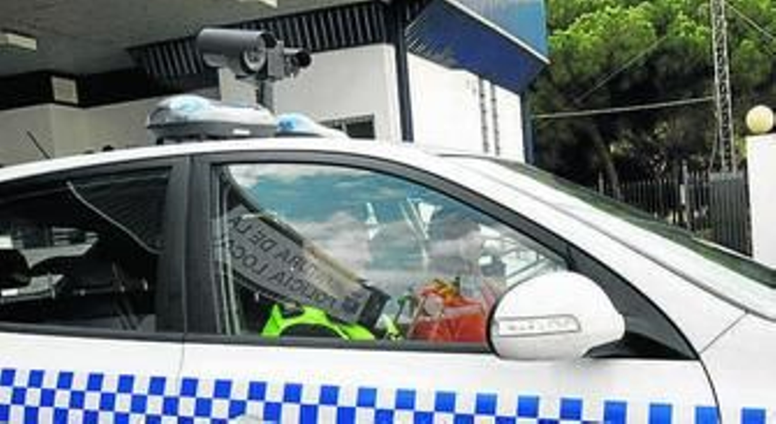 Aspecto de las cámaras del patrulla 'ponemultas'.