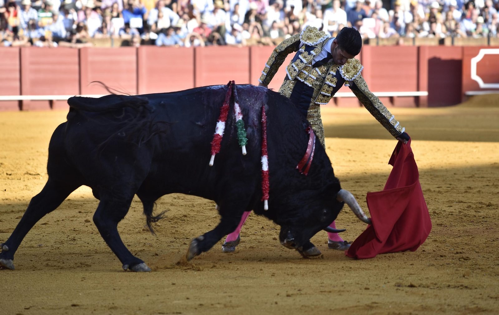 La segunda corrida de la Feria de San Miguel, en imágenes