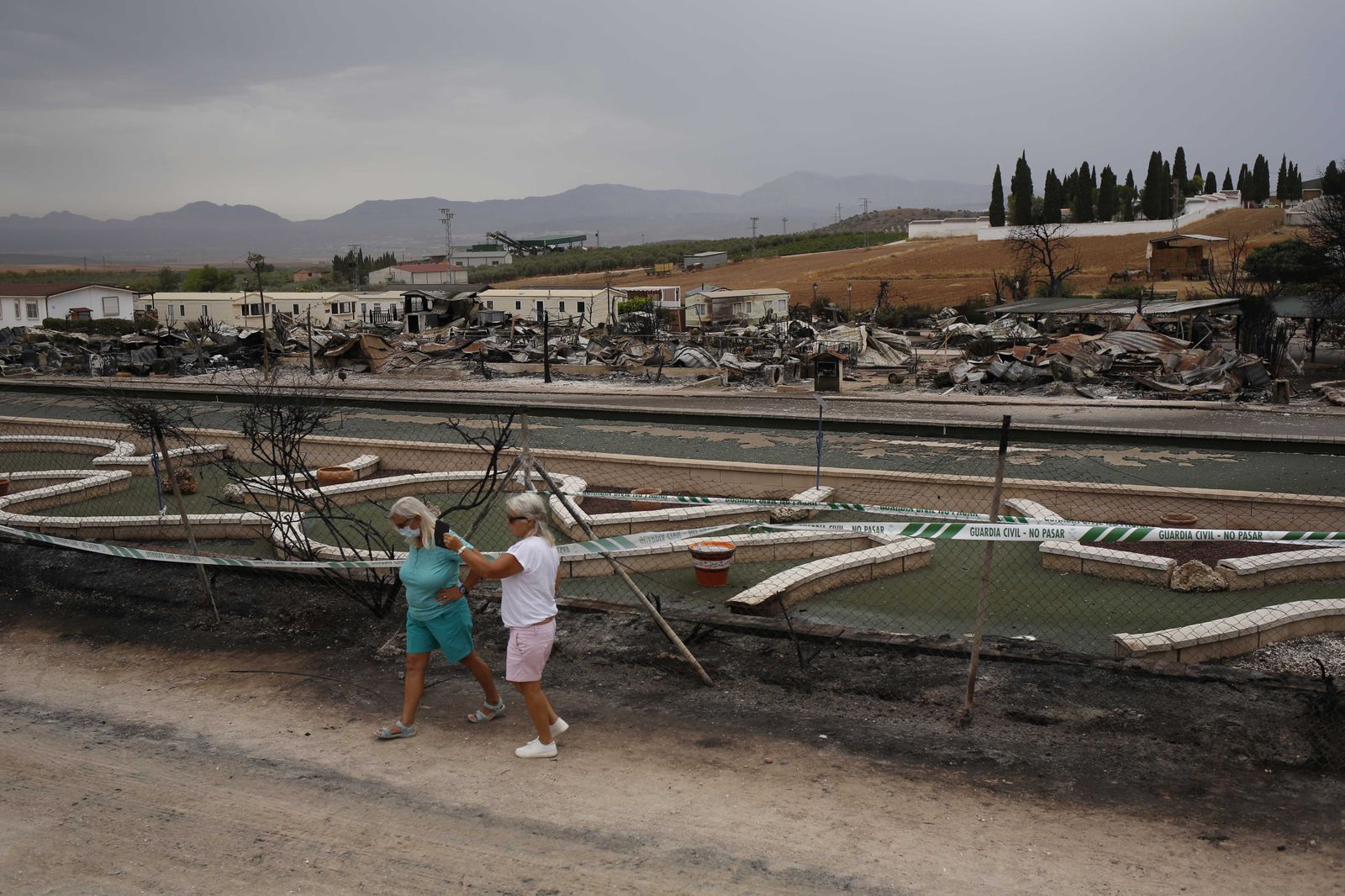 Las fotos del camping de Mollina, arrasado por el incendio