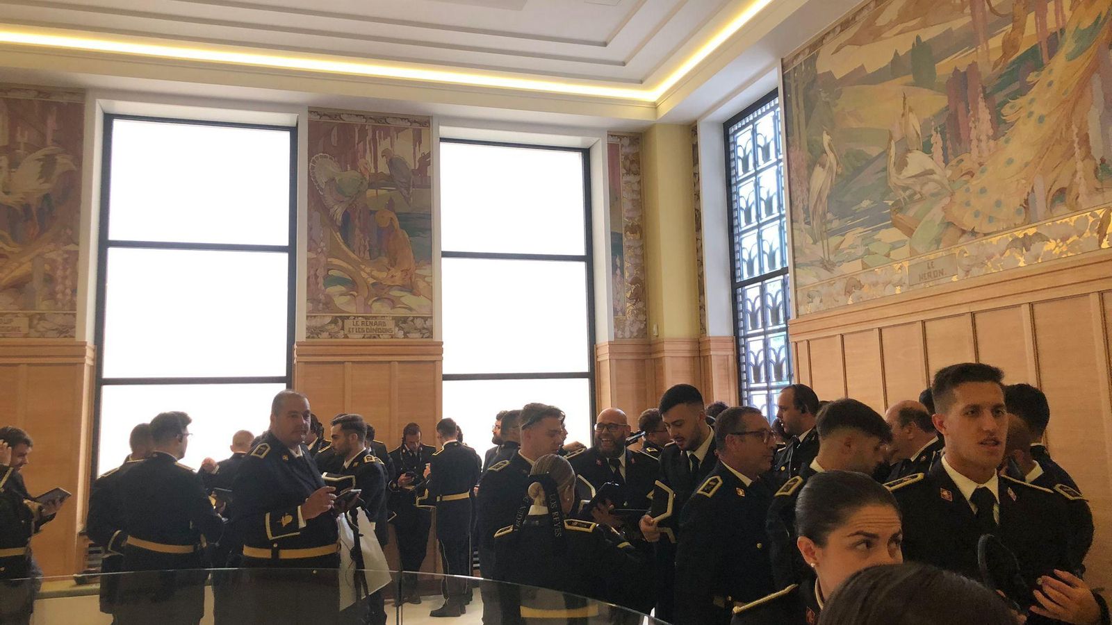 Los músicos de Virgen de los Reyes en el museo de Historia de Europa