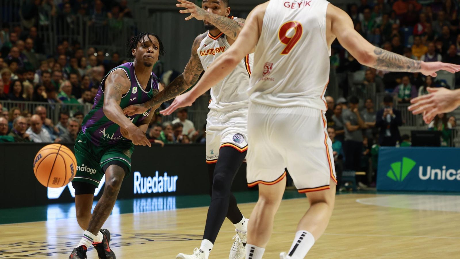 Las fotos del Unicaja-Galatasaray de BCL