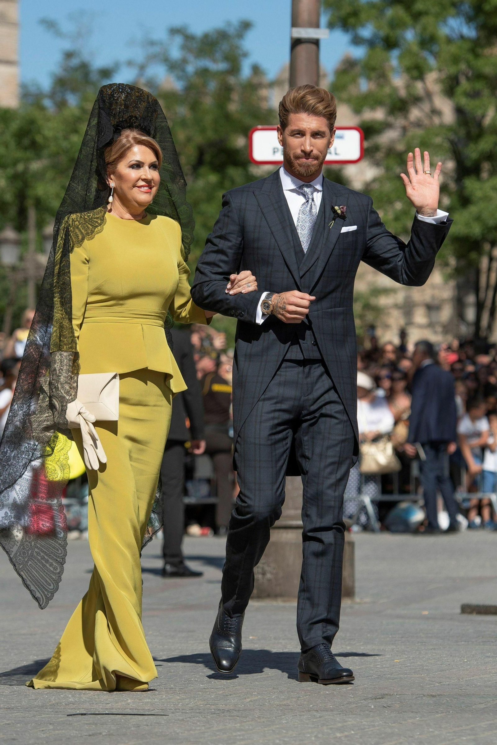Los looks de las invitadas a la boda de Sergio Ramos y Pilar Rubio