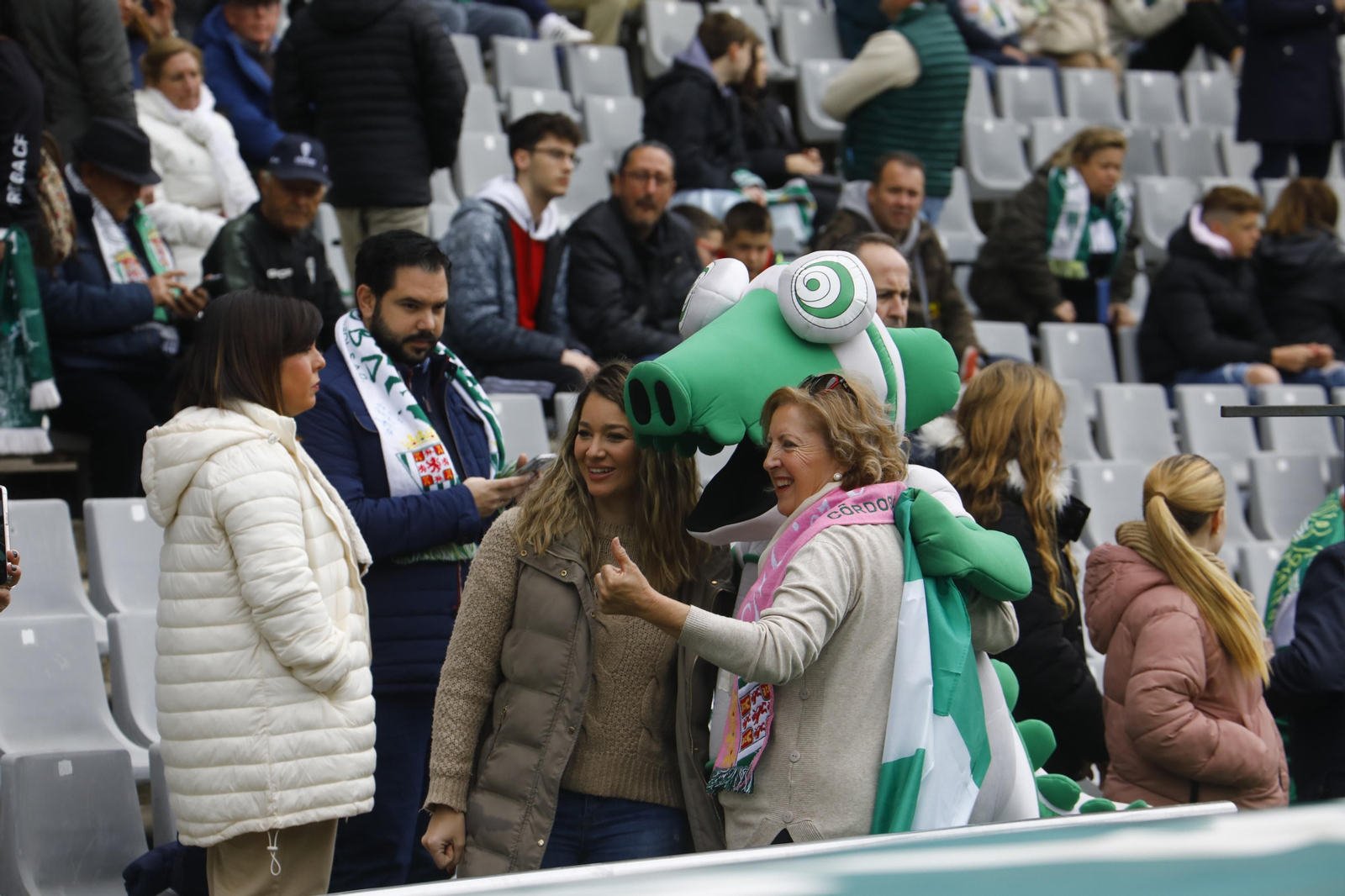 El ambiente en las gradas de El Arcángel para el Córdoba CF - Cultural Leonesa, en imágenes
