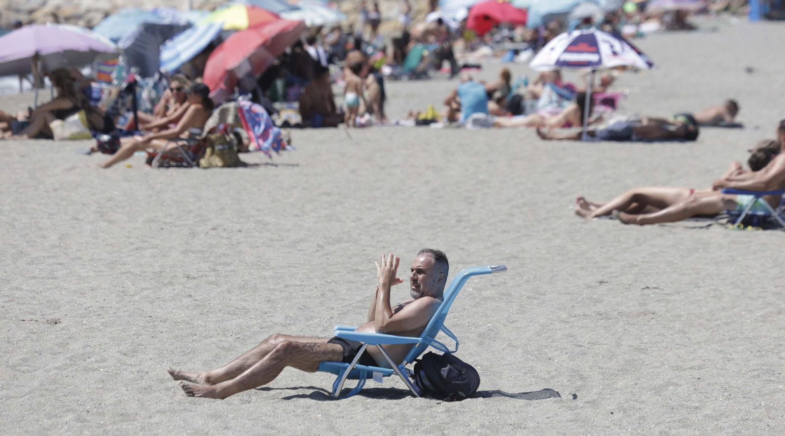 Fotos del primer domingo de julio en las playas de La Línea