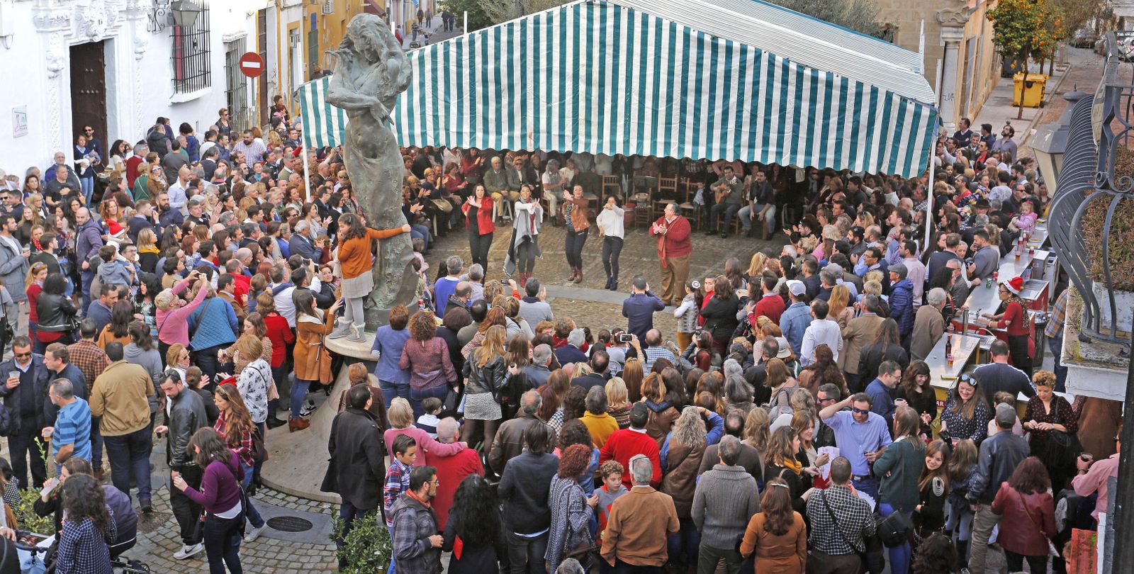 La zambomba es el principal reclamo de las navidades según Jerez.