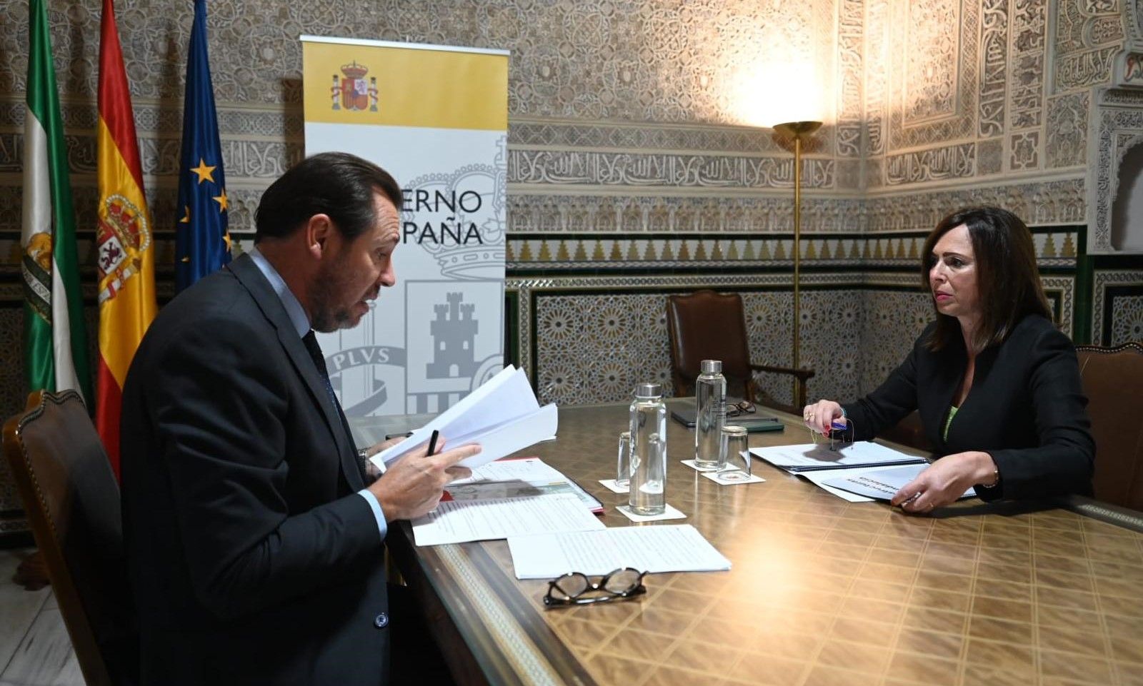 La consejera de Fomento Rocío Díaz con Óscar Puente en su reunión de este viernes.