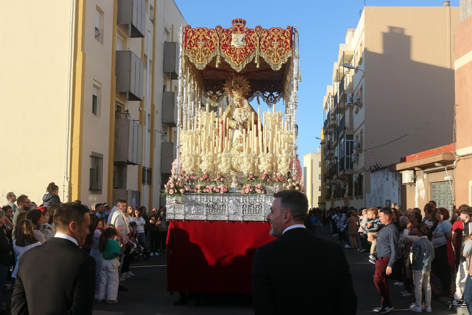 Las imágenes del Miércoles Santo en Puerto Real 2023: Vera-Cruz y Amargura