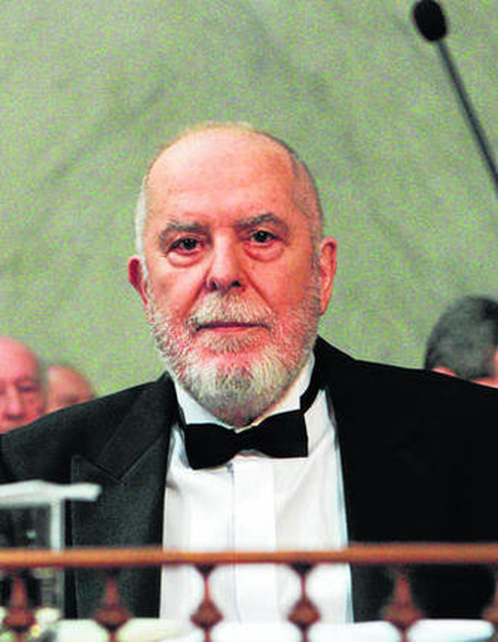 Juan Gil, ayer en la Academia.