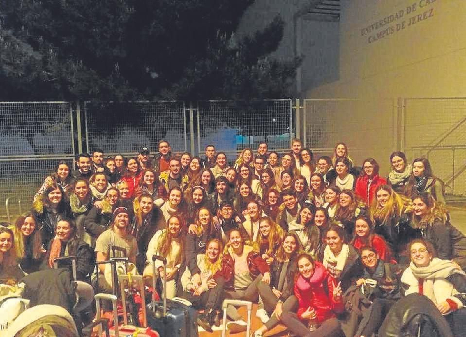 Publicidad y Relaciones Públicas, dos profesiones en una misma carrera. Publicidad y Relaciones Públicas, dos profesiones en una misma carrera.