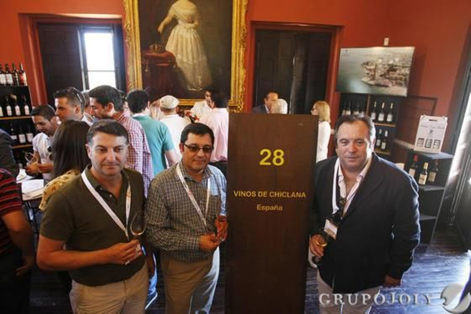 Hostelería y Ayuntamiento de Chiclana, juntos por sus vinos.

Foto: Pascual